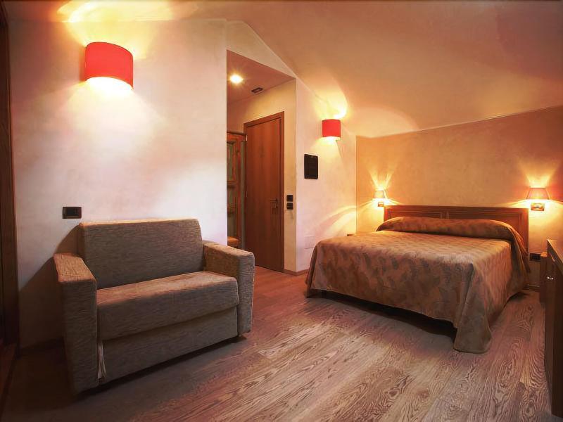 Hotel 99 Cannelle Л'Акуила Экстерьер фото