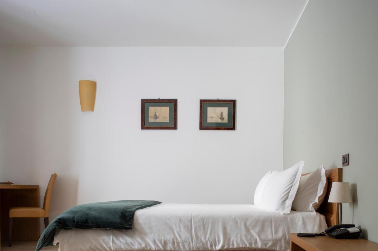 Hotel 99 Cannelle Л'Акуила Экстерьер фото